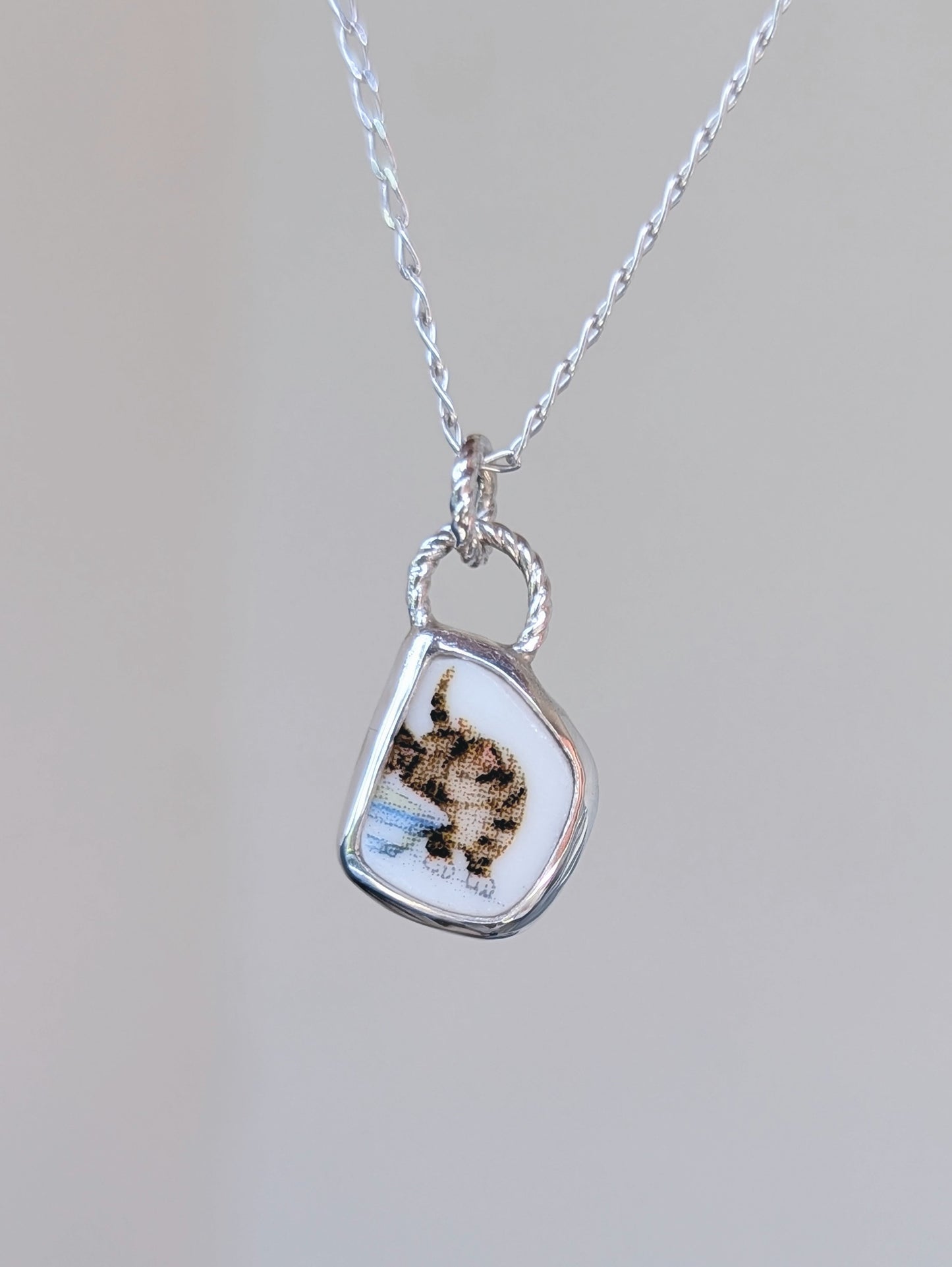 Collier new bone china