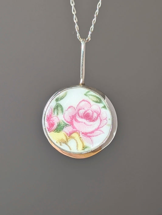 Collier souvenir porcelaine