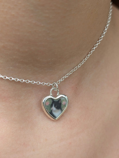 Collier coeur chat noir et blanc