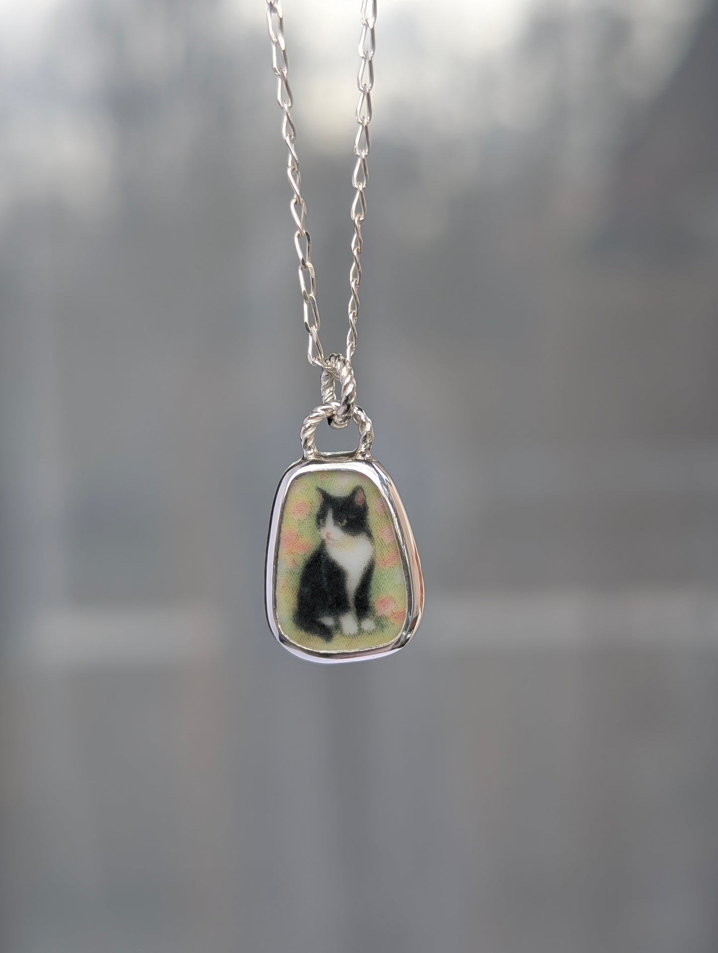 Collier chat noir et blanc