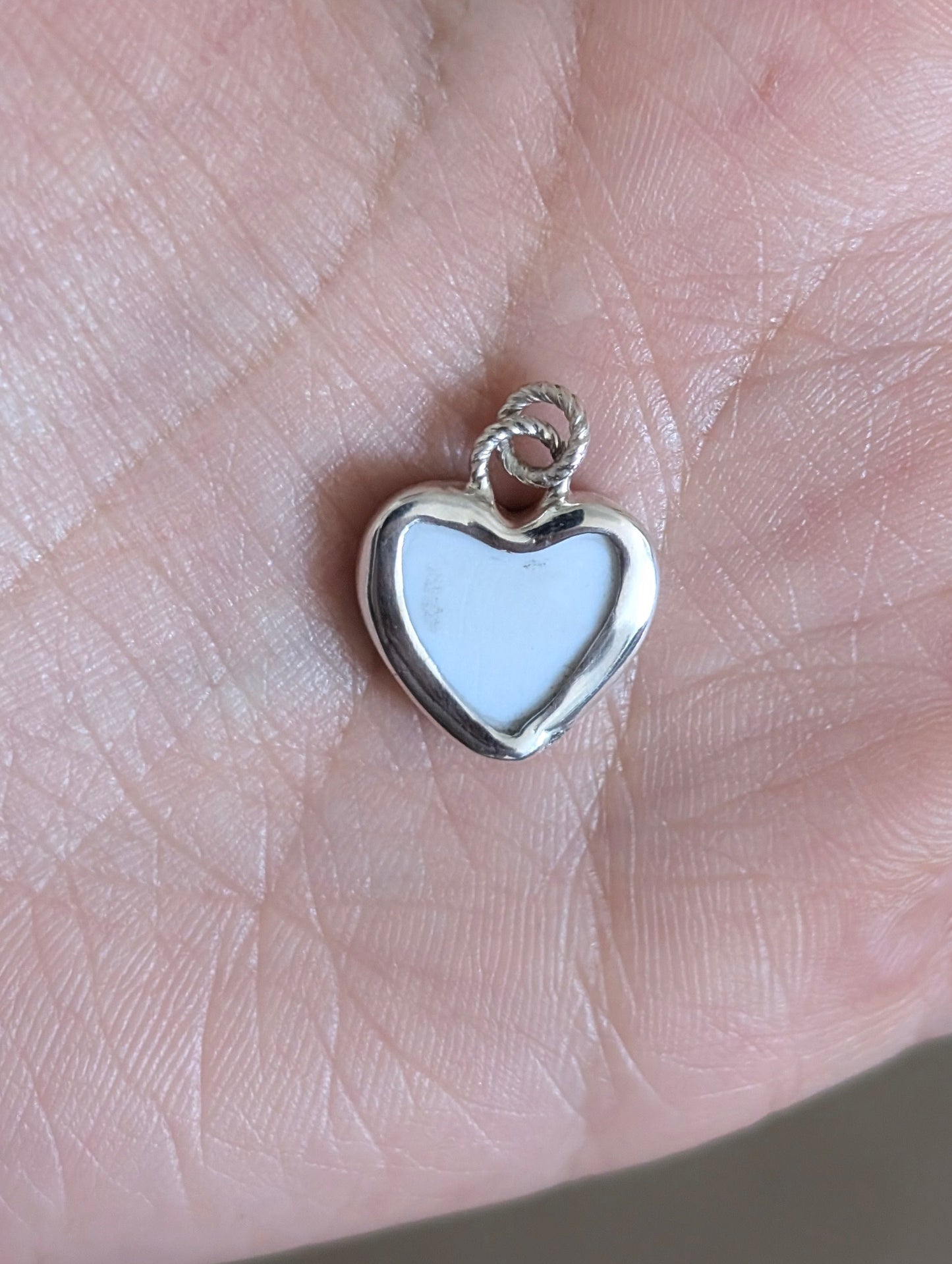 Collier coeur chat noir et blanc