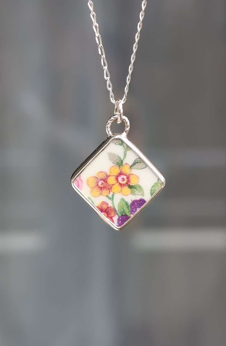 Collier porcelaine opaque